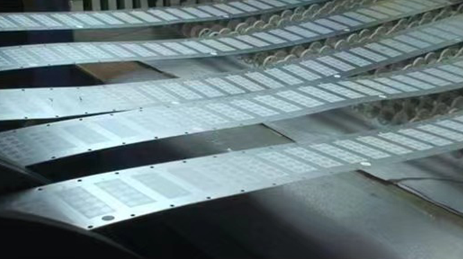 連續蝕刻加工 連續蝕刻加工